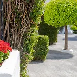 Fully Renovated Seaside Townhouse 200M From The San Pedro Beach With Gated Community