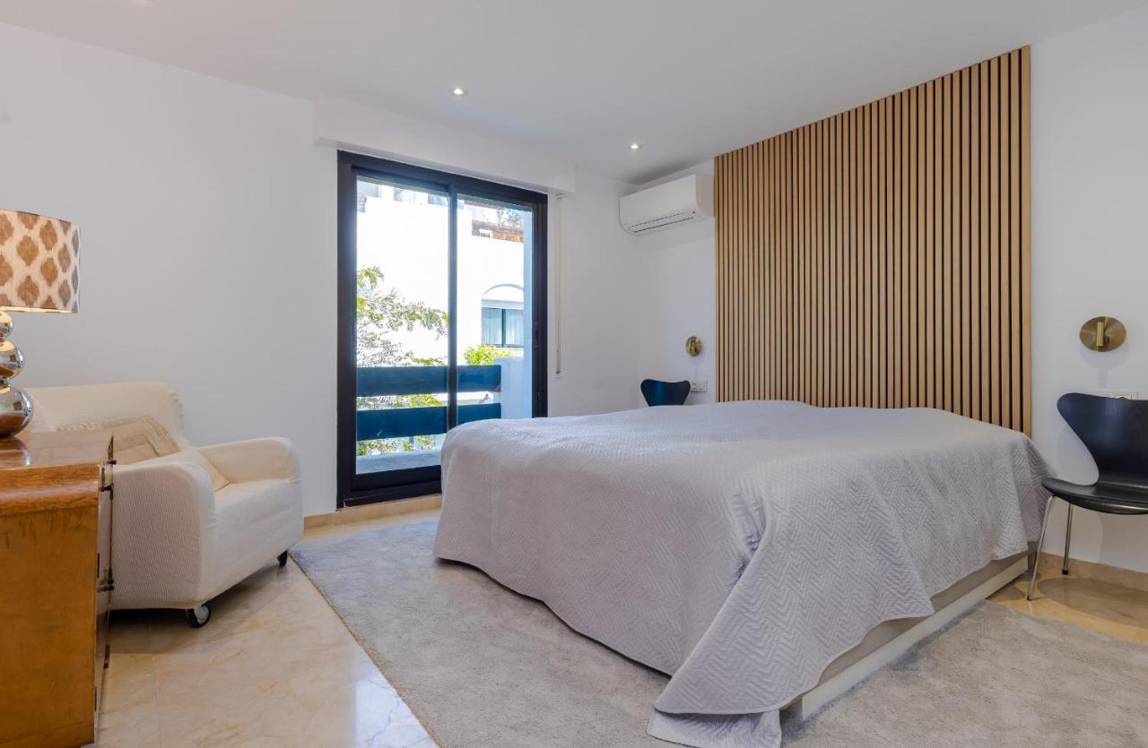 Fully Renovated Seaside Townhouse 200m From The San Pedro Beach With Gated Community Holiday home Marbella